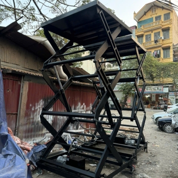 Bàn Nâng Thủy Lực Hàng Hóa Tải 2 Tấn Cao 4m 
