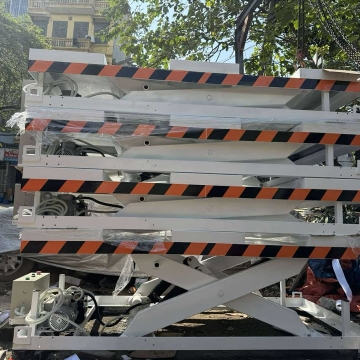 Bàn nâng cấp ván tự động cho máy gia công trung tâm cnc ngành ghỗ