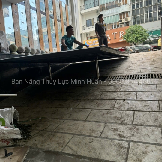 Bàn Nâng Thủy Lực Ô Tô Lên Xuống Hầm Nhà – Giải Pháp An Toàn, Tiện Lợi Cho Gara Hiện Đại